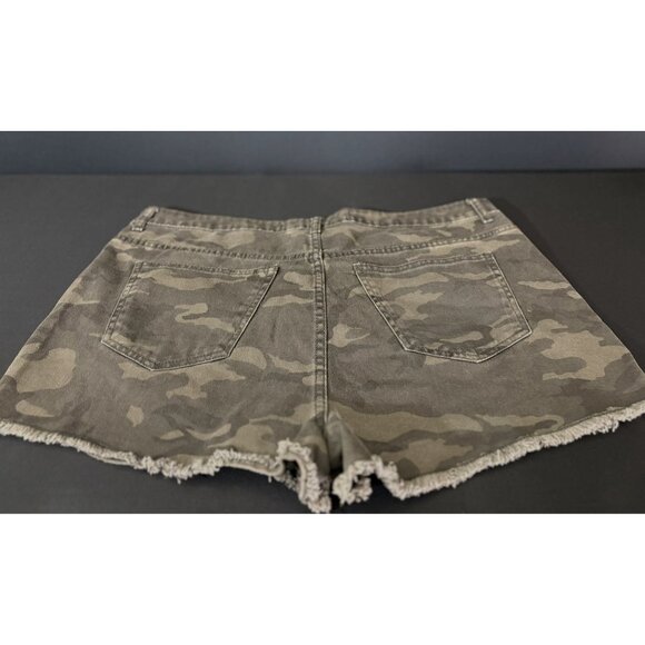 Camoflage Khaki Denim High-Waisted Distressed Frayed Hem Cut Off Shorts Size 12 - Picture 2 of 12